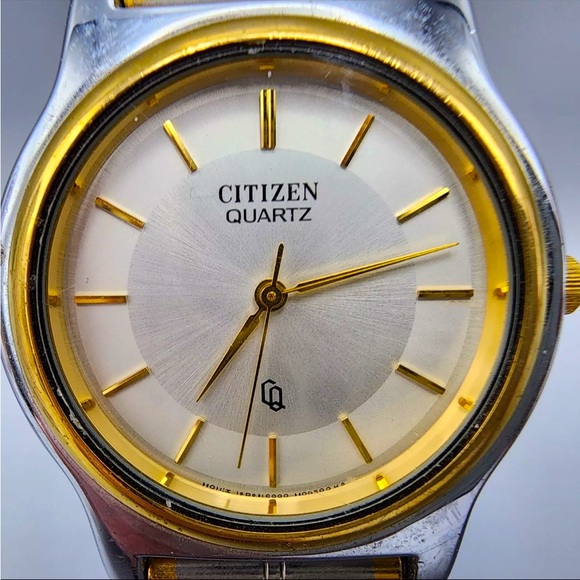 *Working* Citizen CQ Men’s Two Tone Watch - Picture 2 of 5